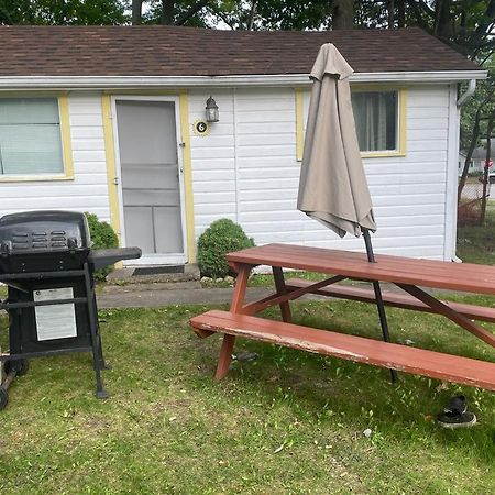 Woodland Cedars Family Cottage Resort Wasaga Beach Exterior photo