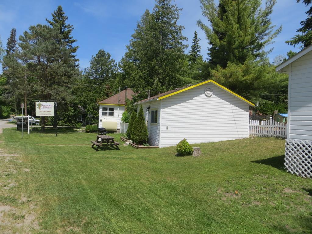 Woodland Cedars Family Cottage Resort Wasaga Beach Exterior photo